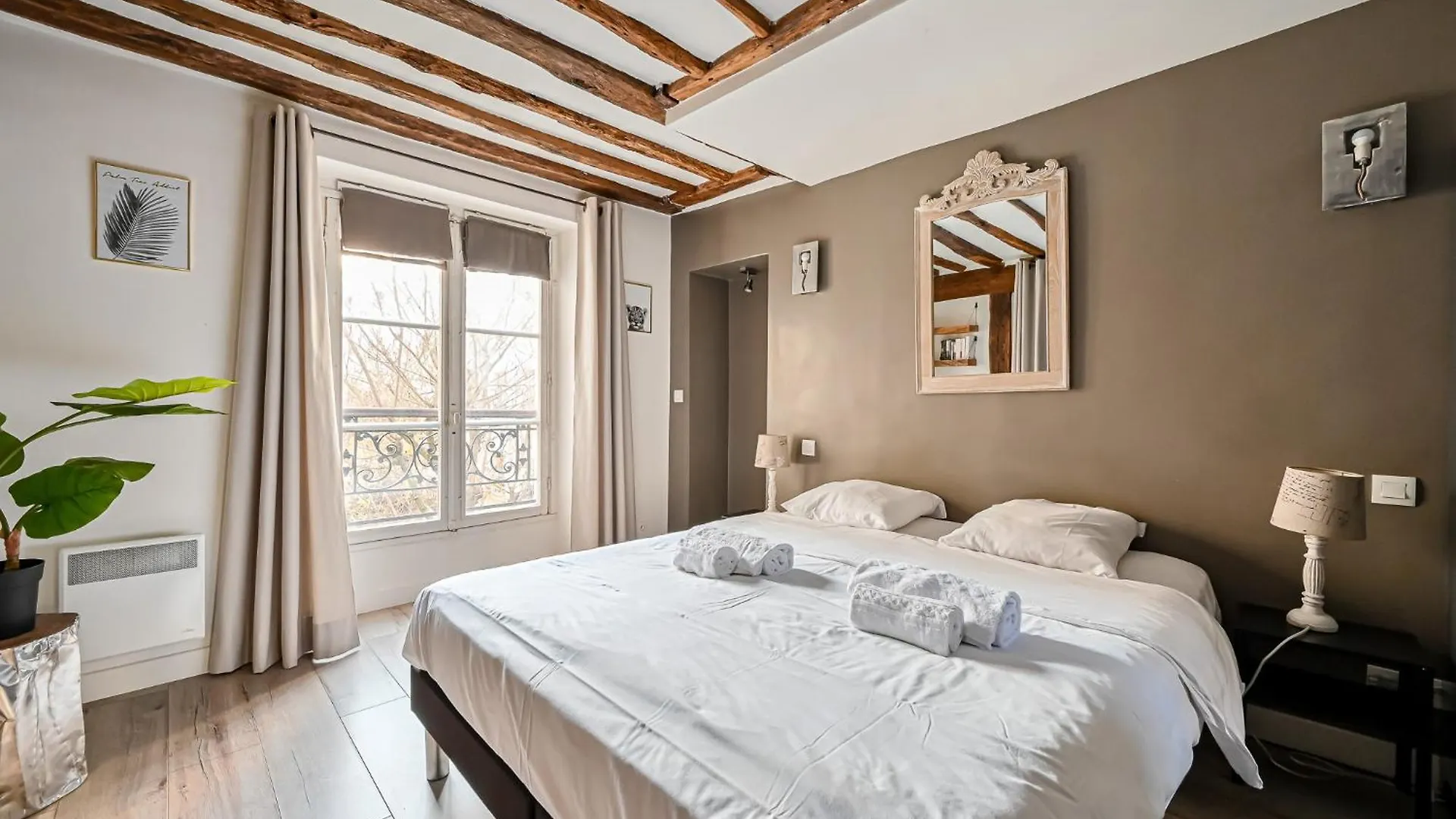 Grand 2 Pieces Typique Du Marais باريس